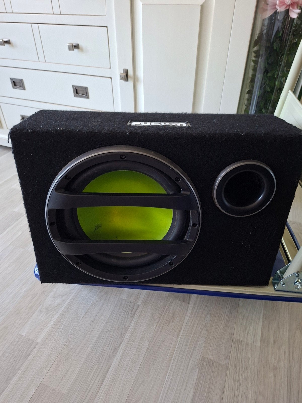 Fusion CS-AW1120 Subwoofer met ingebouwde versterker, Auto diversen, Ophalen, Gebruikt