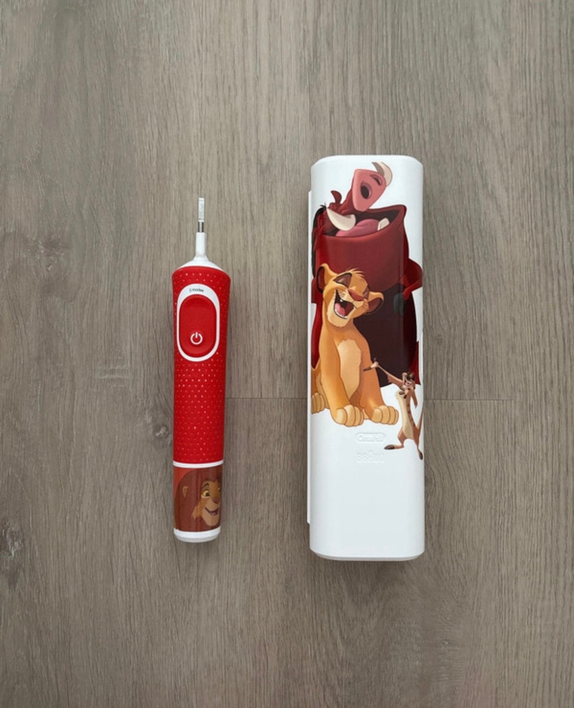 Elektrische tandenborstel kind Oral B, Ophalen of Verzenden, Zo goed als nieuw, Tandenborstel
