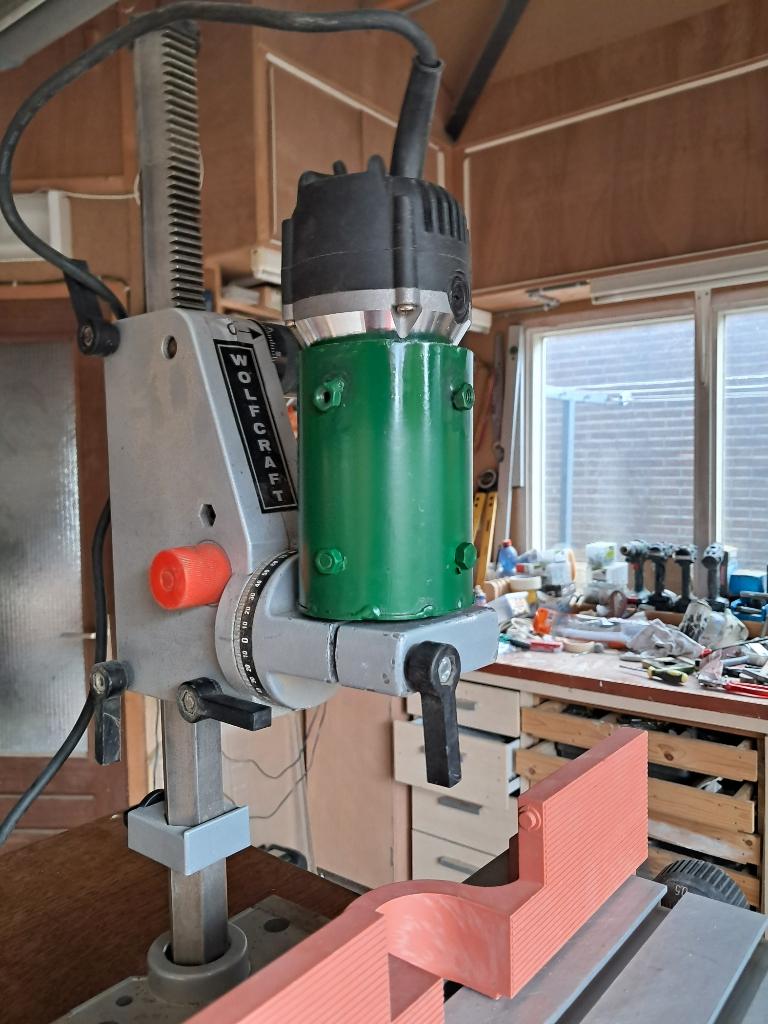 FREESTAFEL Wolfcraft met kruistafel en freesmotor, Ophalen, Gebruikt