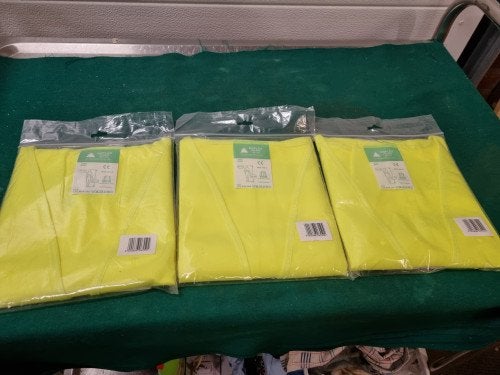 veiligheidhesjes geel xxl drie stuks, Ophalen of Verzenden, 'T Olde Gre-j, Info@toldegrej.nl, Endepoelstraat 20f Didam