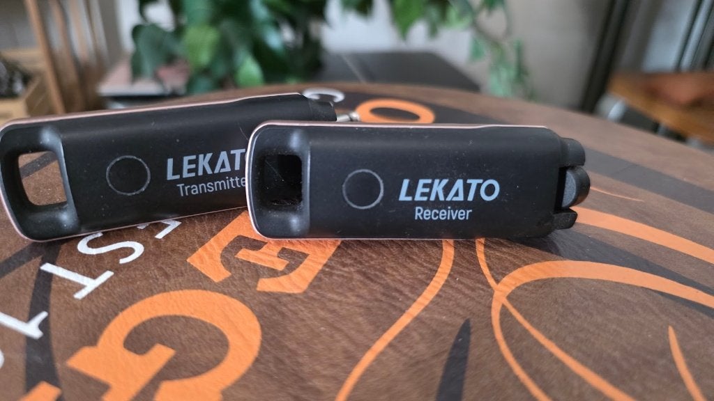 LEKATO Draadloos gitaarsysteem met 70 kanalen, Ophalen of Verzenden, Zo goed als nieuw, Elektrische gitaar