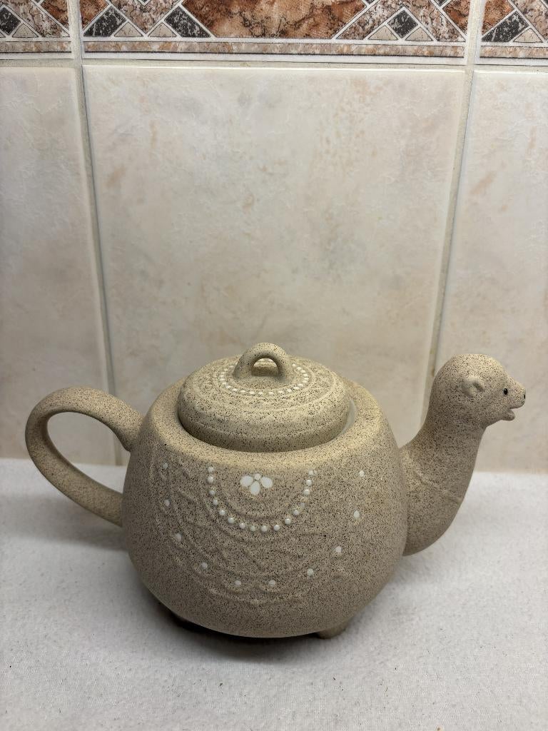 Theepot Dromedaris, Antiek en Kunst, Ophalen of Verzenden