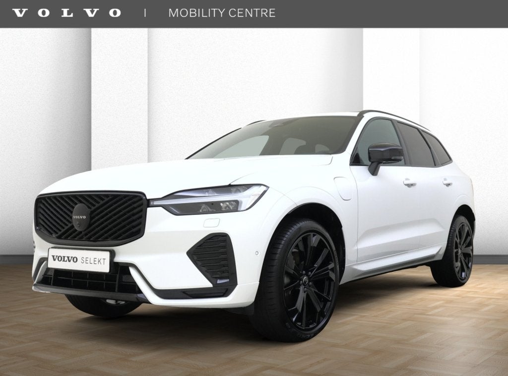 Volvo XC60 T6 AWD Plus Black Edition | 360 Camera | Panora, Automaat, 12 maanden, Gebruikt, 4 cilinders