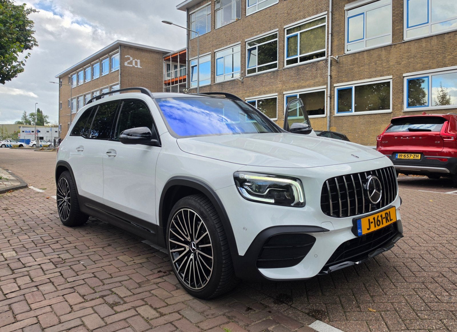 Foto 4 van Mercedes GLB 200 7pers/zits AMG-pakket vol opties!