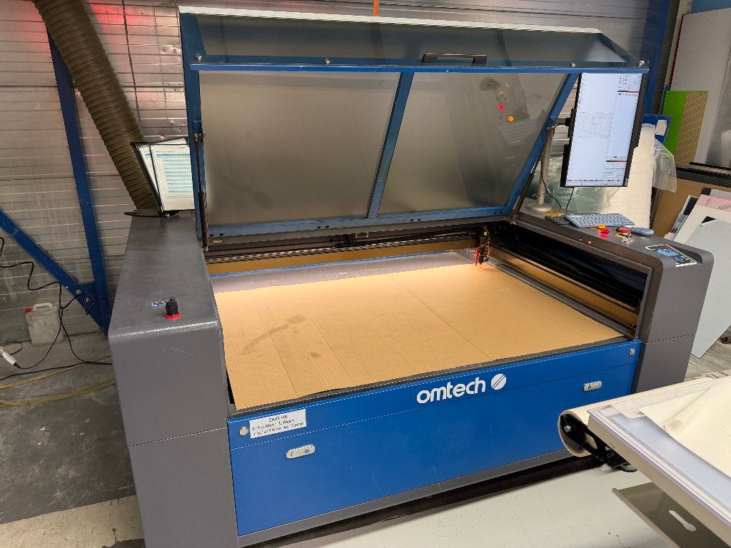 OMTech CO2 laser snijmachine professioneel formaat, Ophalen of Verzenden