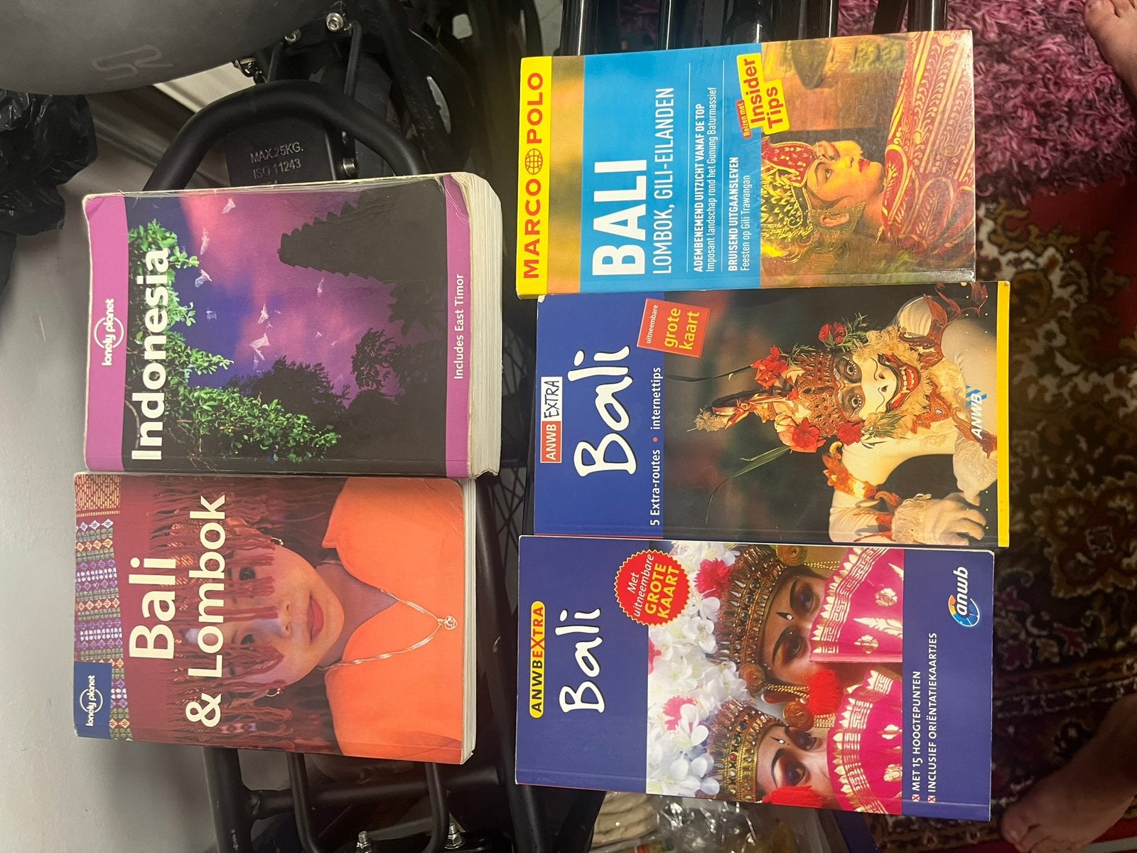 Diverse reisboeken Bali / Indonesië, Overige merken, Ophalen of Verzenden, Zo goed als nieuw, Reisgids of -boek