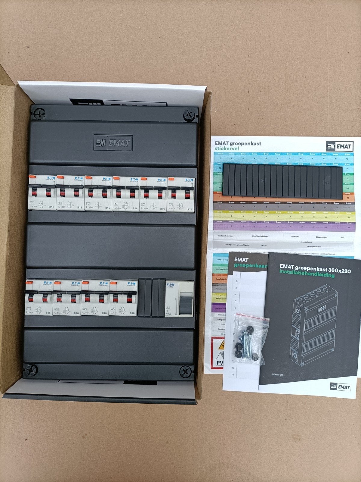 Emat groepenkast met 10 Eaton aardlekautomaten, Ophalen of Verzenden, Eaton, Groepenkast