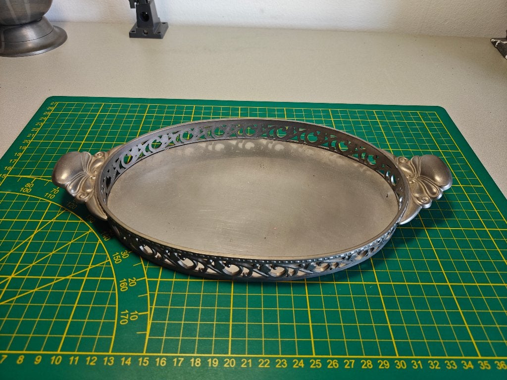 Ovaal dienblad met opengewerkte galerijrand vintage tin, Antiek en Kunst, Antiek | Tin, Ophalen of Verzenden
