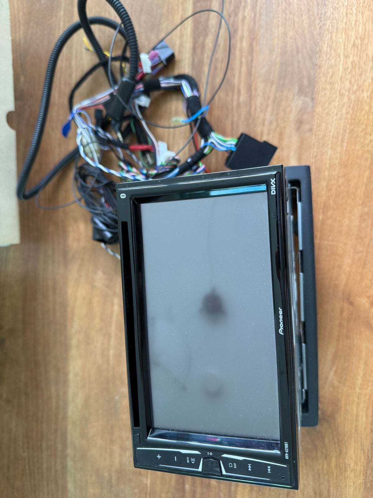 Pioneer AVH-A210BT 2-DIN Multimedia Receiver incl speakers, Auto diversen, Autoradio's, Ophalen of Verzenden, Gebruikt