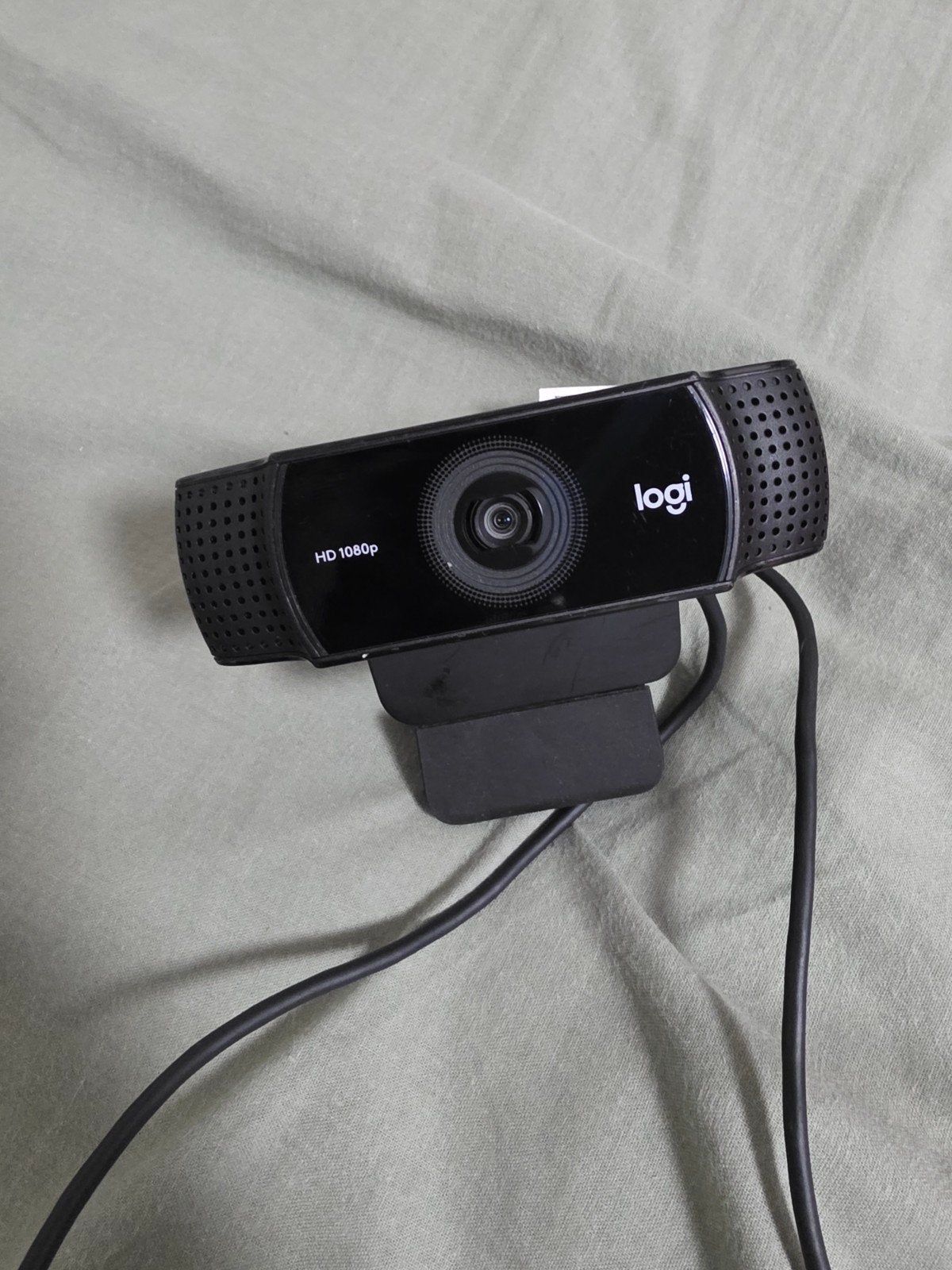 Logitech HD 1080p Webcam - Zo goed als nieuw, Logitech, Ophalen of Verzenden, Zo goed als nieuw, Monitorclip