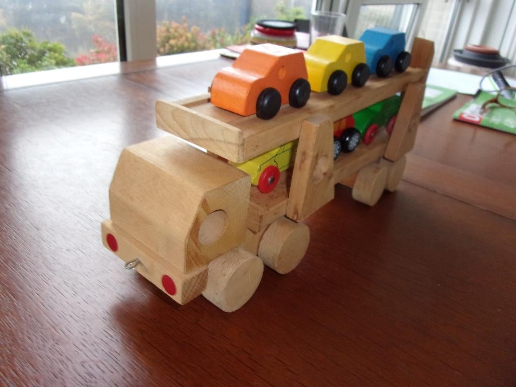 Houten AUTOTRANSPORTER + 6 AUTO'S, als nieuw, Ophalen of Verzenden, Zo goed als nieuw, Overige typen