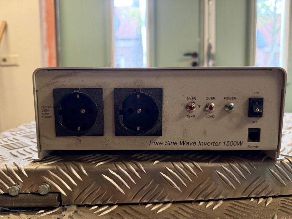 Inverter, Doe-het-zelf en Verbouw, Aggregaten, Ophalen, Zo goed als nieuw, Minder dan 5 kVA, Overige typen