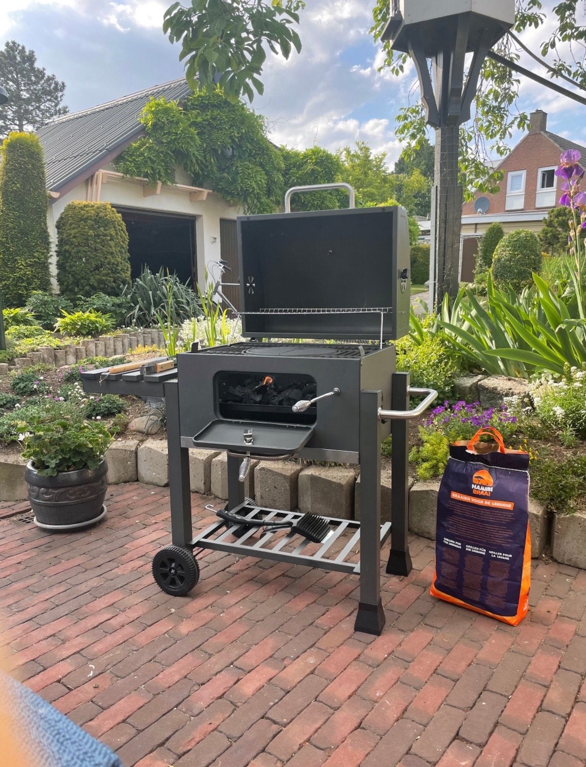 Houtskoolbarbecue met thermometer, Tuin en Terras, Ophalen, Gebruikt
