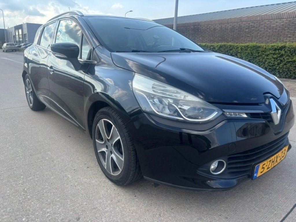 Renault CLIO 0.9 TCE NIGHT&DAY, Voorwielaandrijving, Zwart, Origineel Nederlands, Handgeschakeld