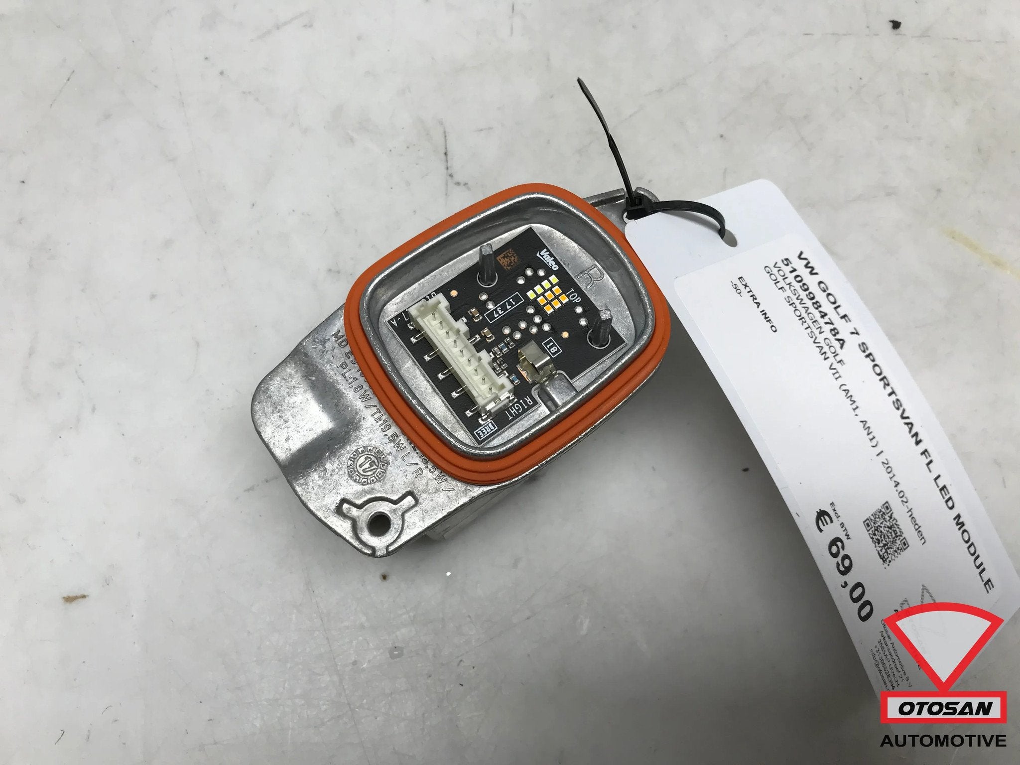 VW Golf 7 Sportsvan Facelift Koplamp LED Module 510998478A, Gebruikt, Volkswagen, Volkswagen AG, Berliner Ring 2
38440  Wolfsburg, DE