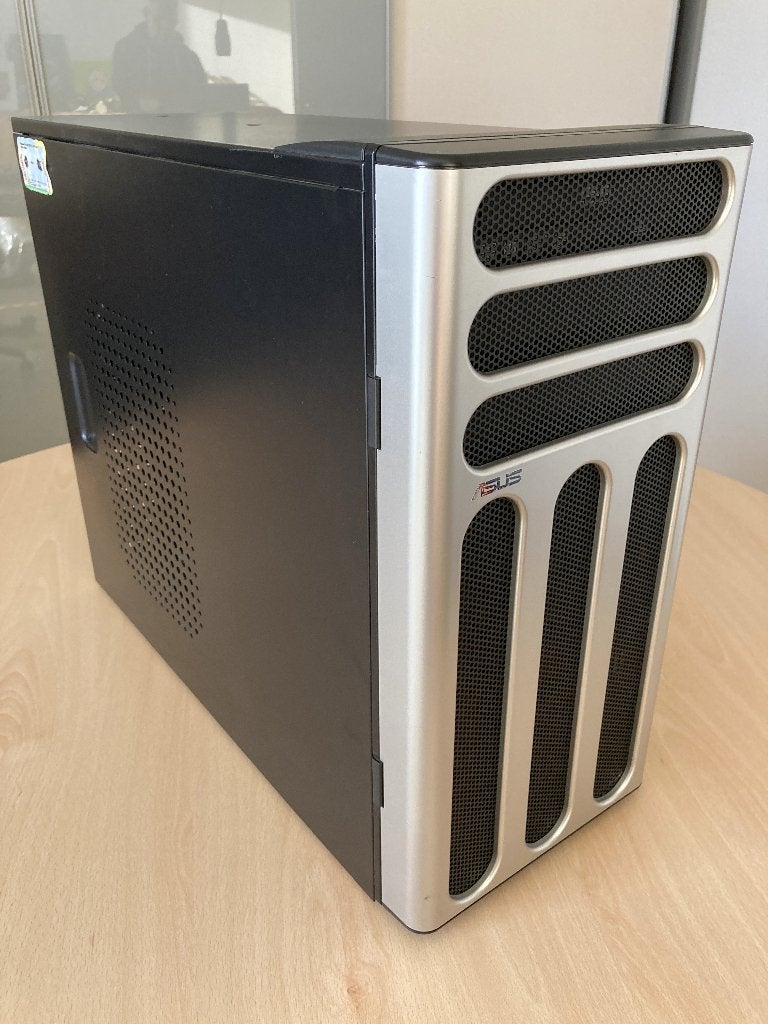 Server - Asus TS300-E5 & Windows Server 2003 R2, Computers en Software, Servers, Ophalen, 2 tot 3 Ghz, Hot swappable onderdelen