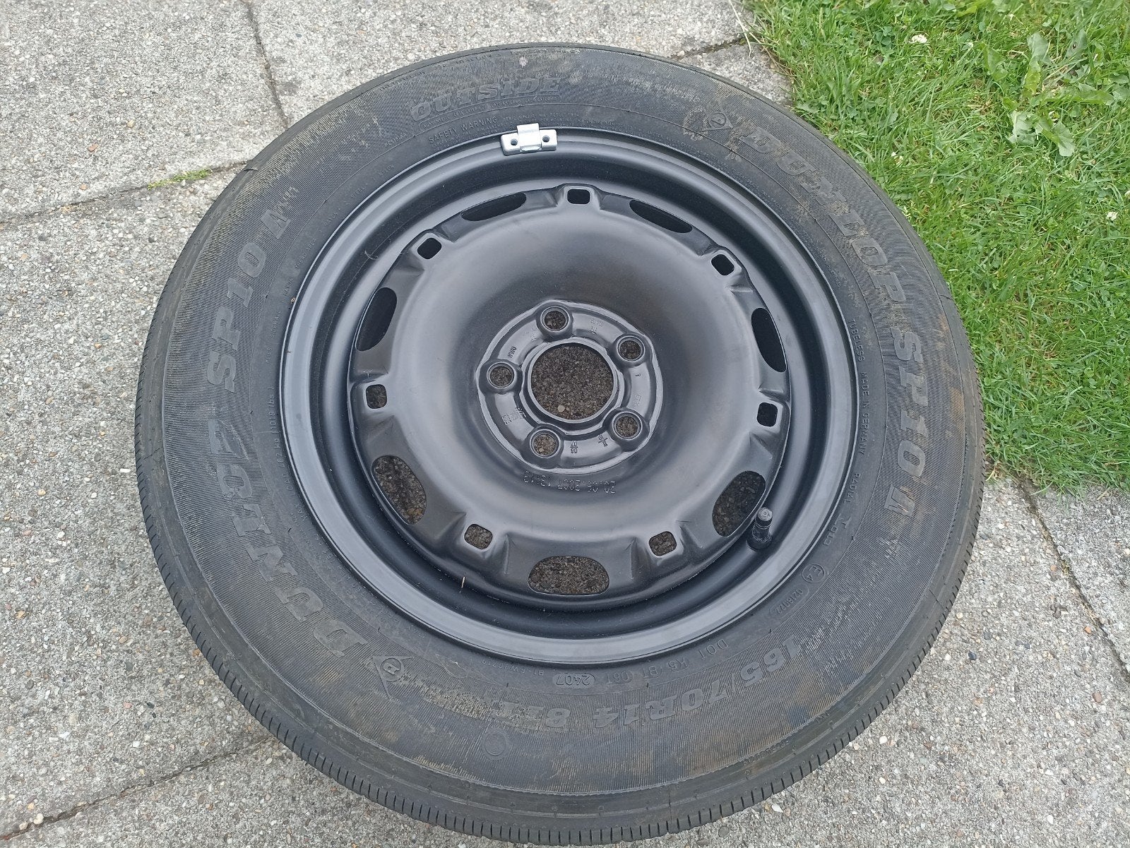 Reservewiel nieuw (165/70 R14), Ophalen