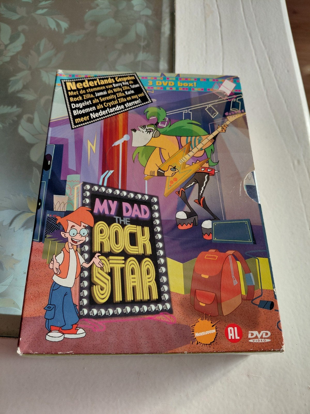 My Dad The Rockstar deel 1,2,3 dvd box., Europees, Tekenfilm, Ophalen of Verzenden, Zo goed als nieuw