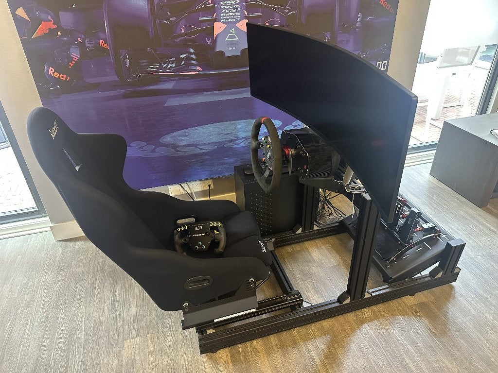 Complete Sim Racing Simulator | Fanatec ClubSport, Ophalen, 1 speler, Zo goed als nieuw, Eén computer
