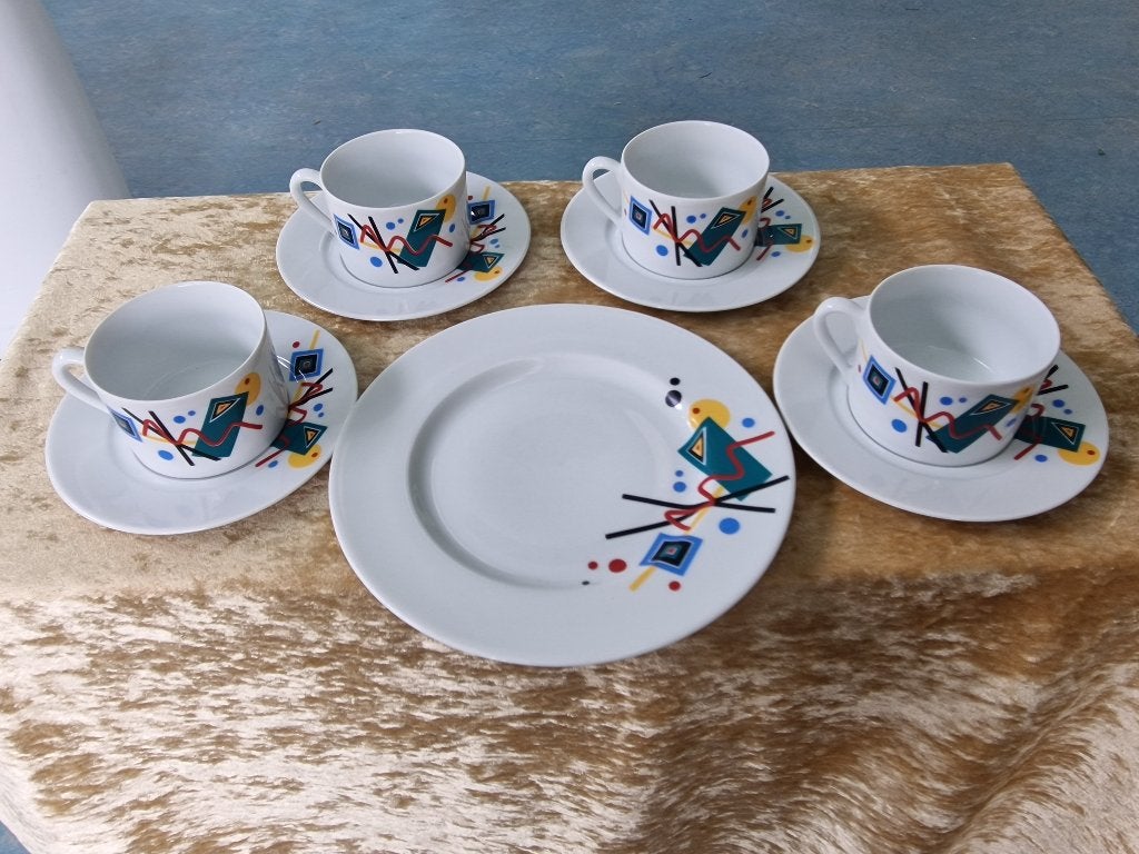 Vintage Leuchtenburg Memphis design servies set 80s, Huis en Inrichting, Keuken | Servies, Ophalen of Verzenden, Zo goed als nieuw