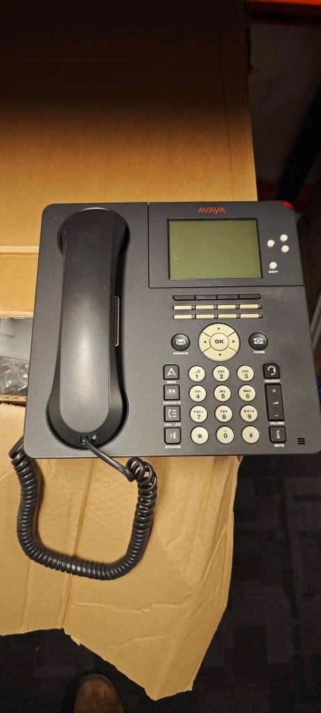 avaya telefoon toestellen, Ophalen, Gebruikt