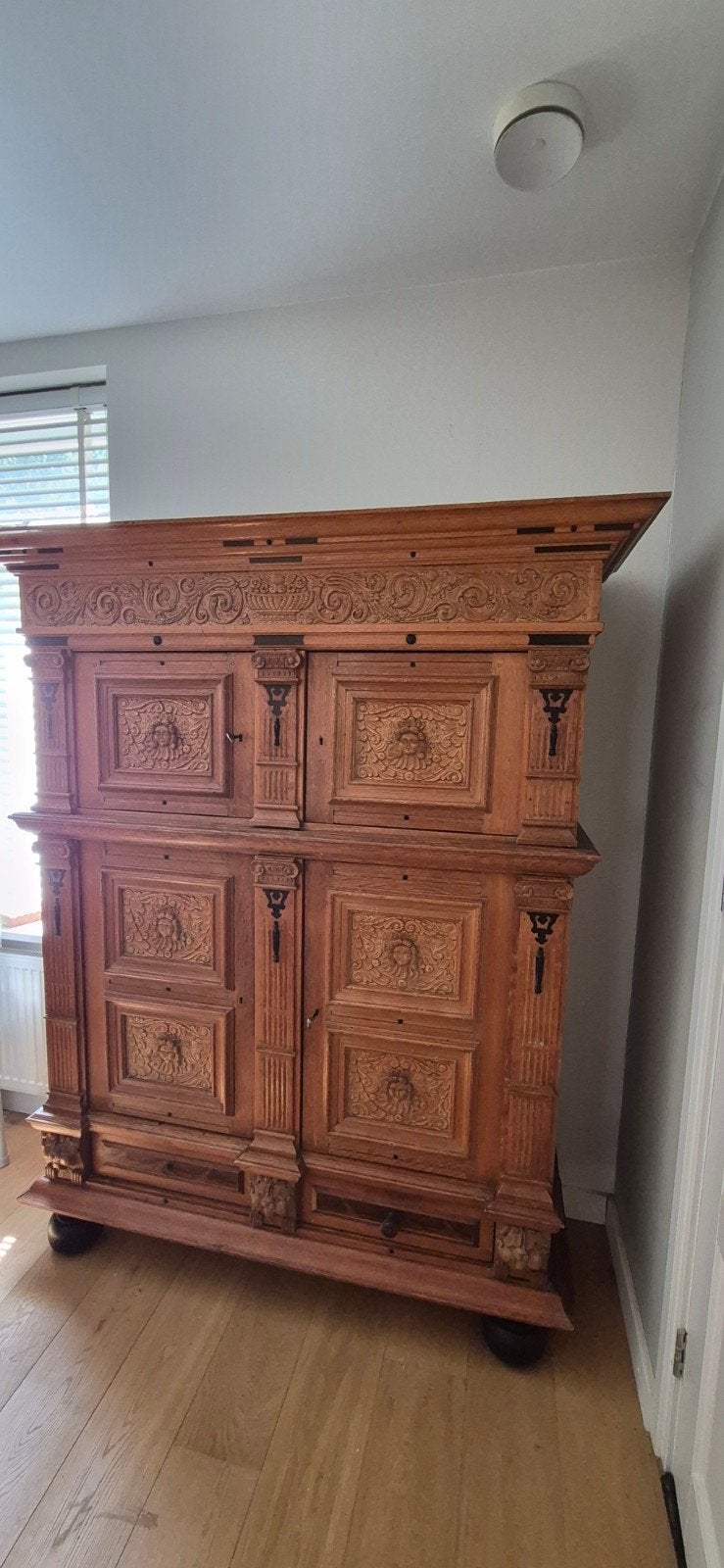 Antieke kast Hollandse Renaissance vierdeurs kast, Antiek en Kunst, Ophalen