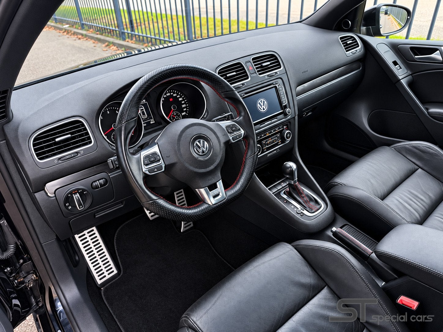 Volkswagen Golf 2.0 GTI|1ste Eigenaar|Full|origineel, Auto's, Dealer onderhouden, Gebruikt, Zwart, 4 cilinders