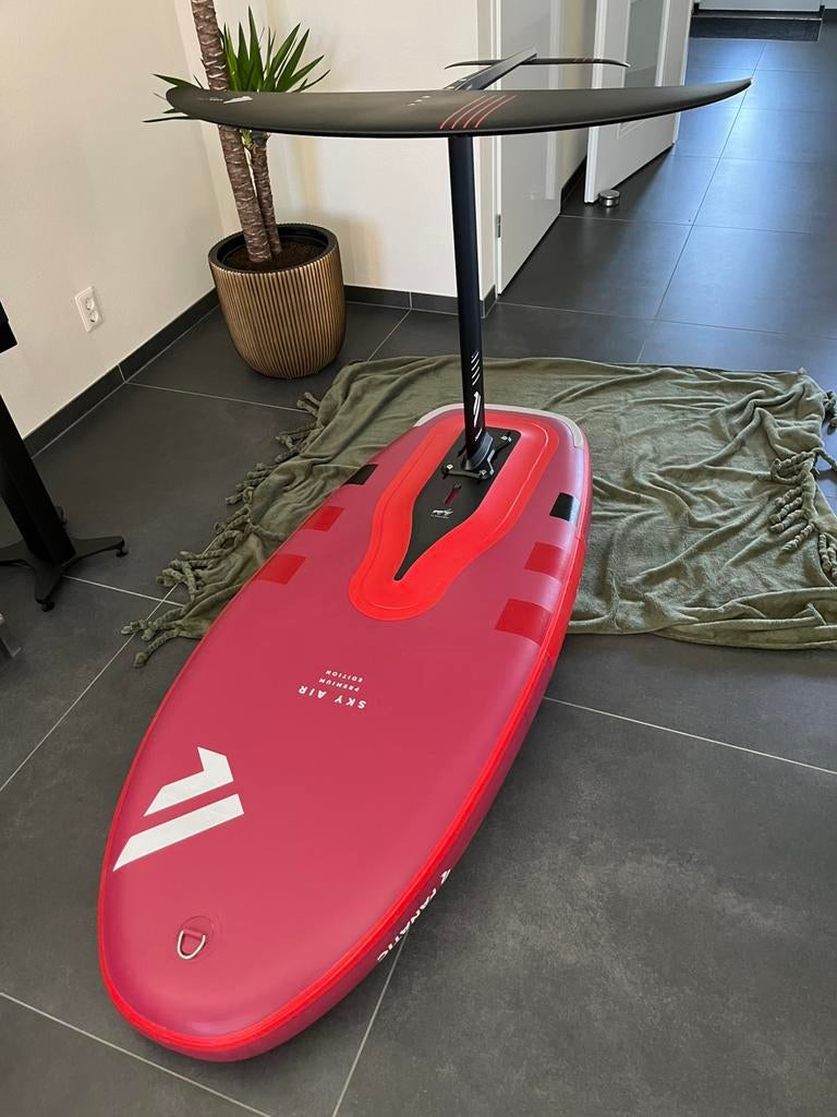 Fanatic sky air 5,10, Ophalen, Zo goed als nieuw, Wingsurf-board