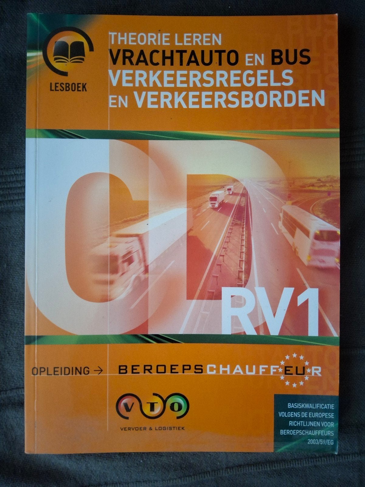 Vrachtauto en bus theorieboeken + examentraining, Boeken, Studieboeken en Cursussen, Ophalen of Verzenden, Gelezen, MBO, VDO Verkeersopleidingen / Verjo bv