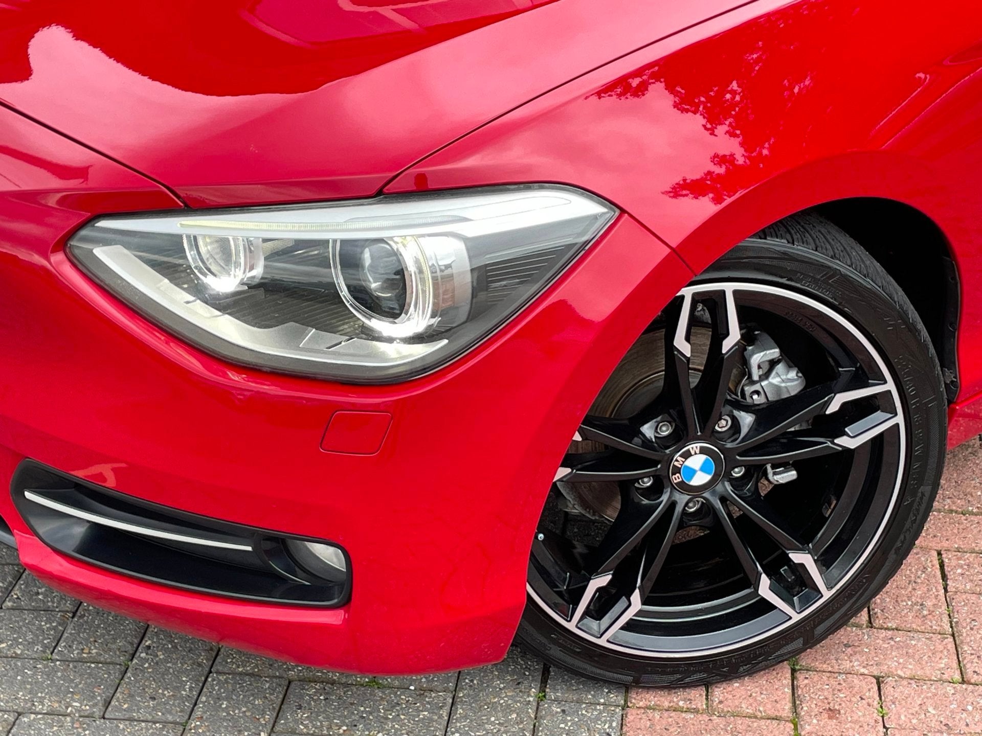 BMW 1-serie 116i Business Sport Line Xenon | Navi | Pdc | 18, Auto's, 1-Serie, Gebruikt, Zwart, 4 cilinders