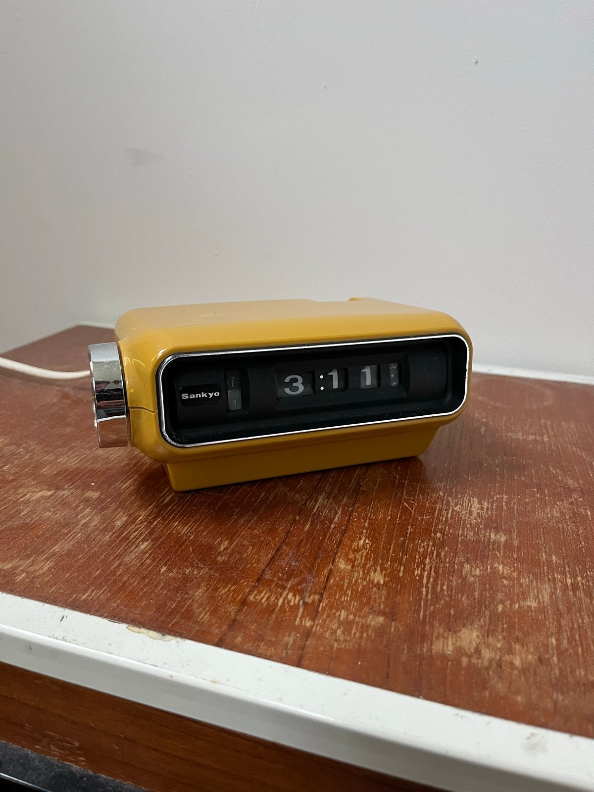 Vintage Sankyo Digital 4000 Klokwekker - Okergeel Space Age, Witgoed en Apparatuur, Ophalen of Verzenden, Zo goed als nieuw, Digitaal