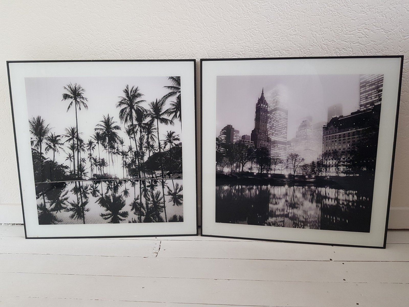 Twee zware glazen schilderijen fotolijsten 57x57 zwart wit, Ophalen, Zo goed als nieuw, 50 tot 75 cm, Schilderij