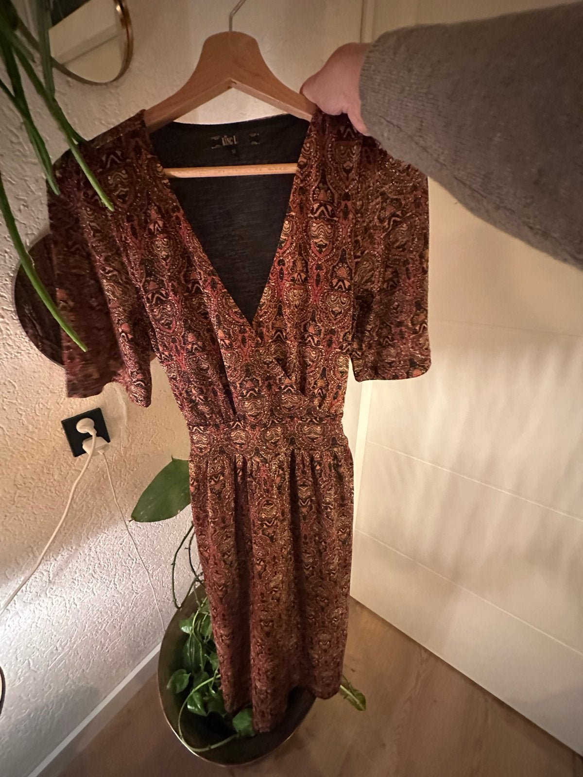 King Louie Mystic Retro Glitzer Jurk - Maat M, Maat 38/40 (M), Bruin, Ophalen of Verzenden, Zo goed als nieuw
