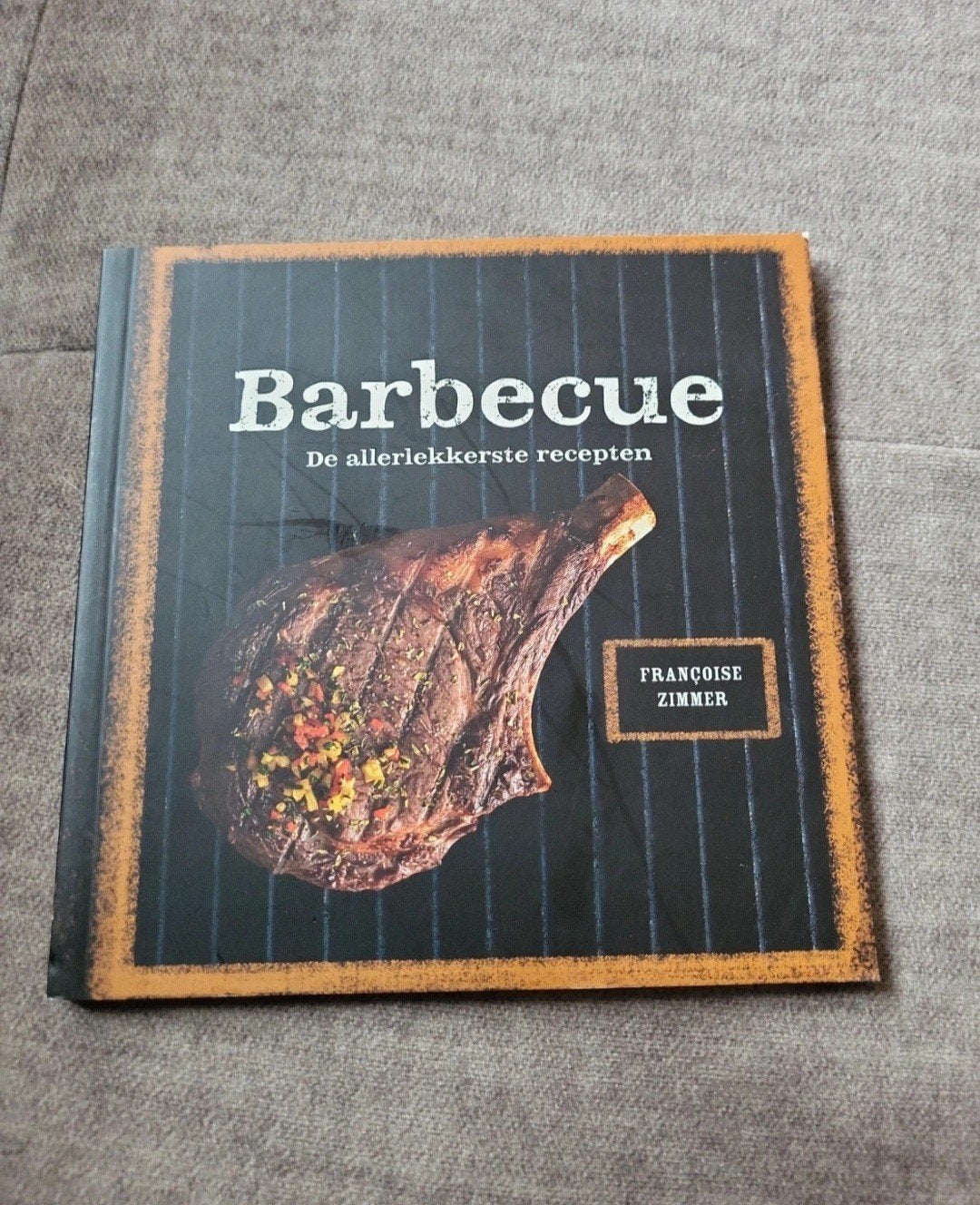 BBQ kookboek, Ophalen