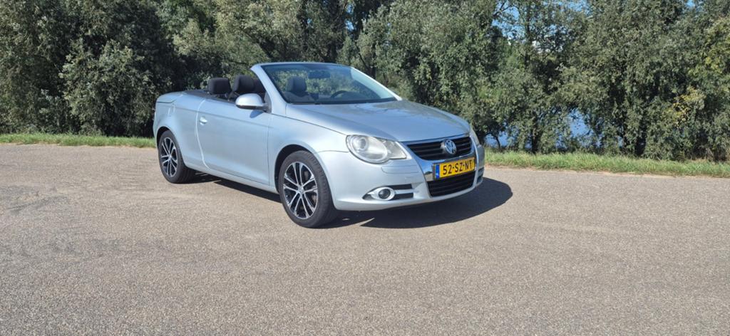 Volkswagen Eos 2.0 16V FSI 110KW 2006 Grijs, Auto's, Volkswagen, Voorwielaandrijving, Stof, Zwart, 4 cilinders