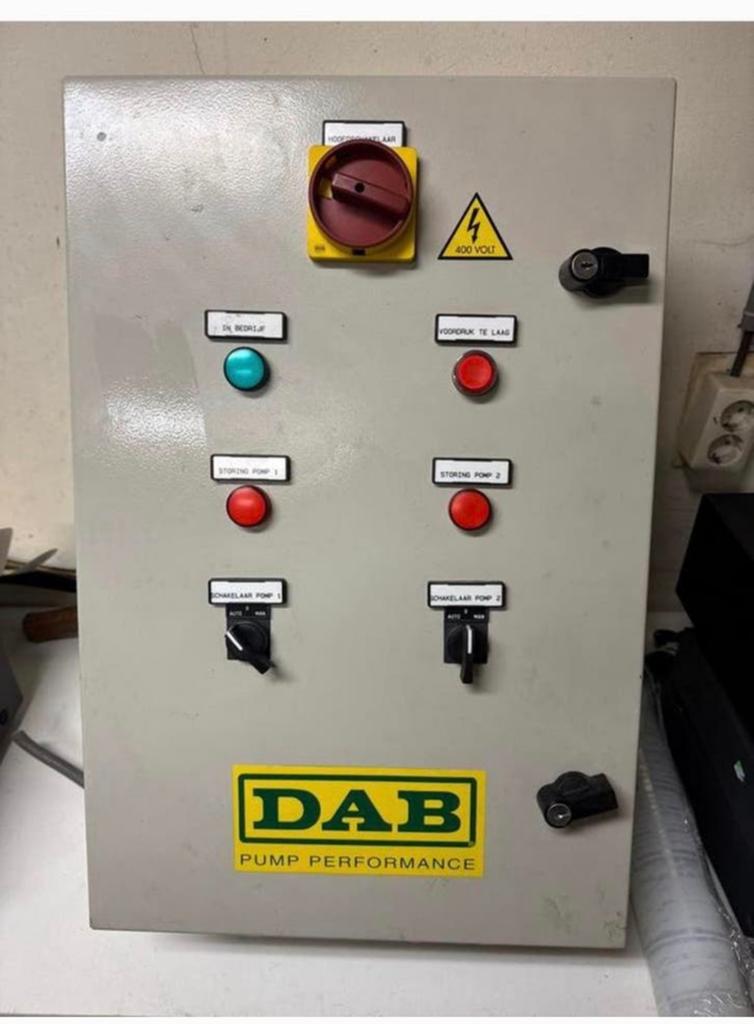 DAB pomp besturings kast 400V/2 Pompen, Ophalen of Verzenden, Zo goed als nieuw