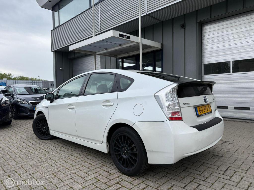 Toyota Prius 1.8 Hybride Automaat, 136 pk, Gebruikt, 4 cilinders, Wit