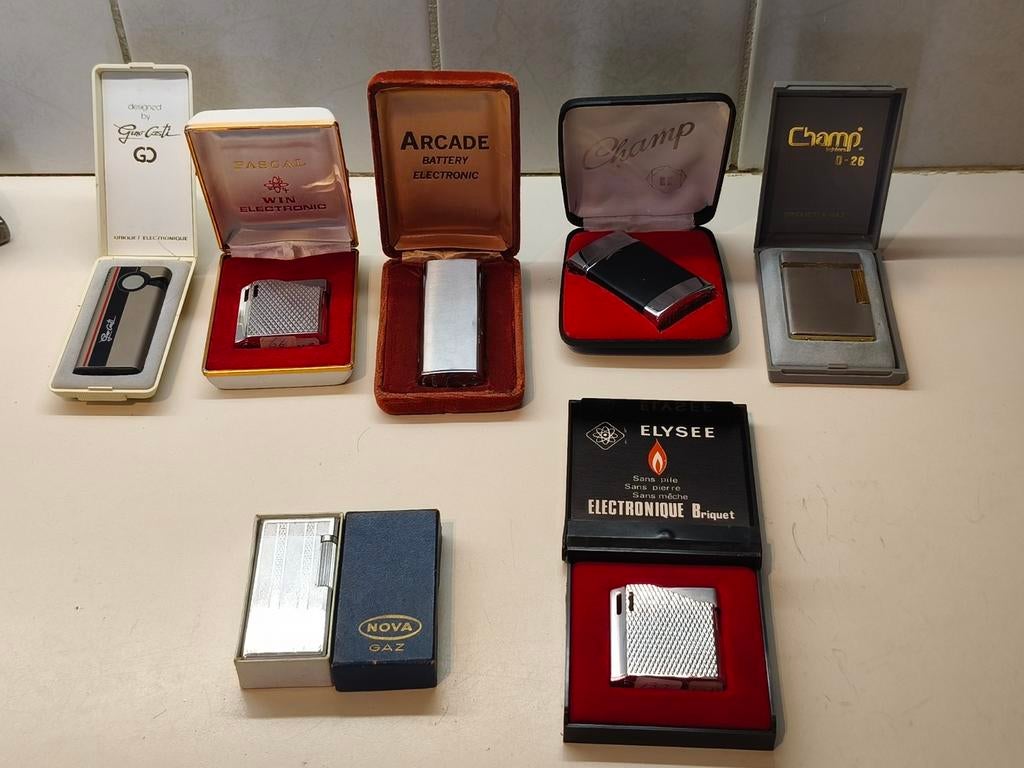 Vintage aanstekers collectie - diverse merken, Ophalen of Verzenden, Gebruikt, Aansteker