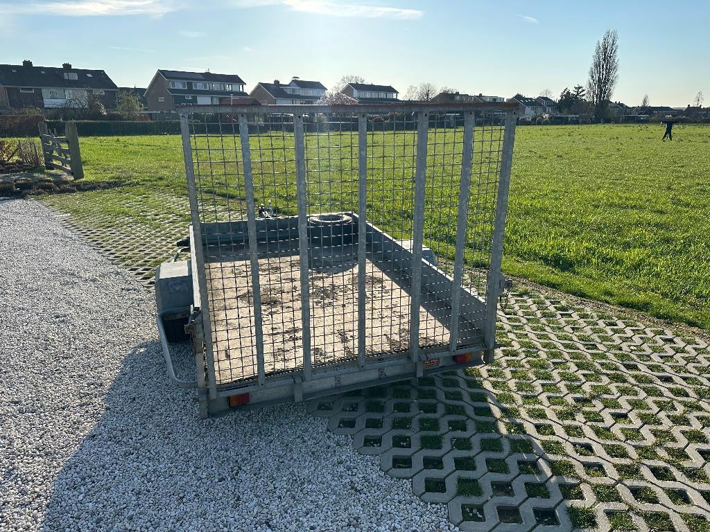Enkelasser transporter met oprijklep – ideaal voor transport, Ophalen, Gebruikt