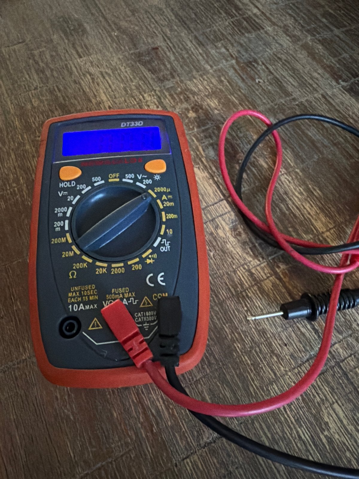 DT33D Multimeter met meetsnoeren, Doe-het-zelf en Verbouw, Meetapparatuur, Ophalen, Gebruikt, Multimeter