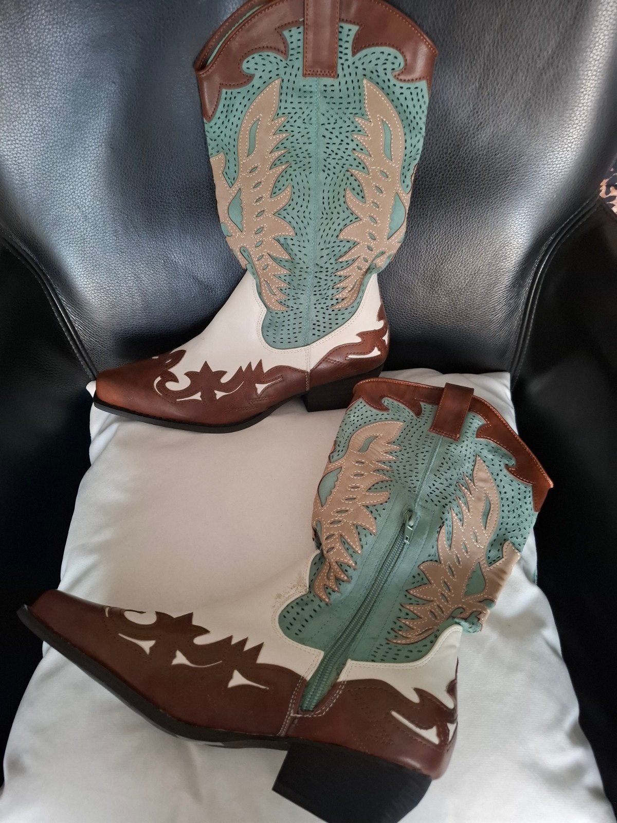 cowboy laarzen maat 39, Kleding | Dames, Schoenen, Hoge laarzen, Overige kleuren, Nieuw, Ophalen of Verzenden