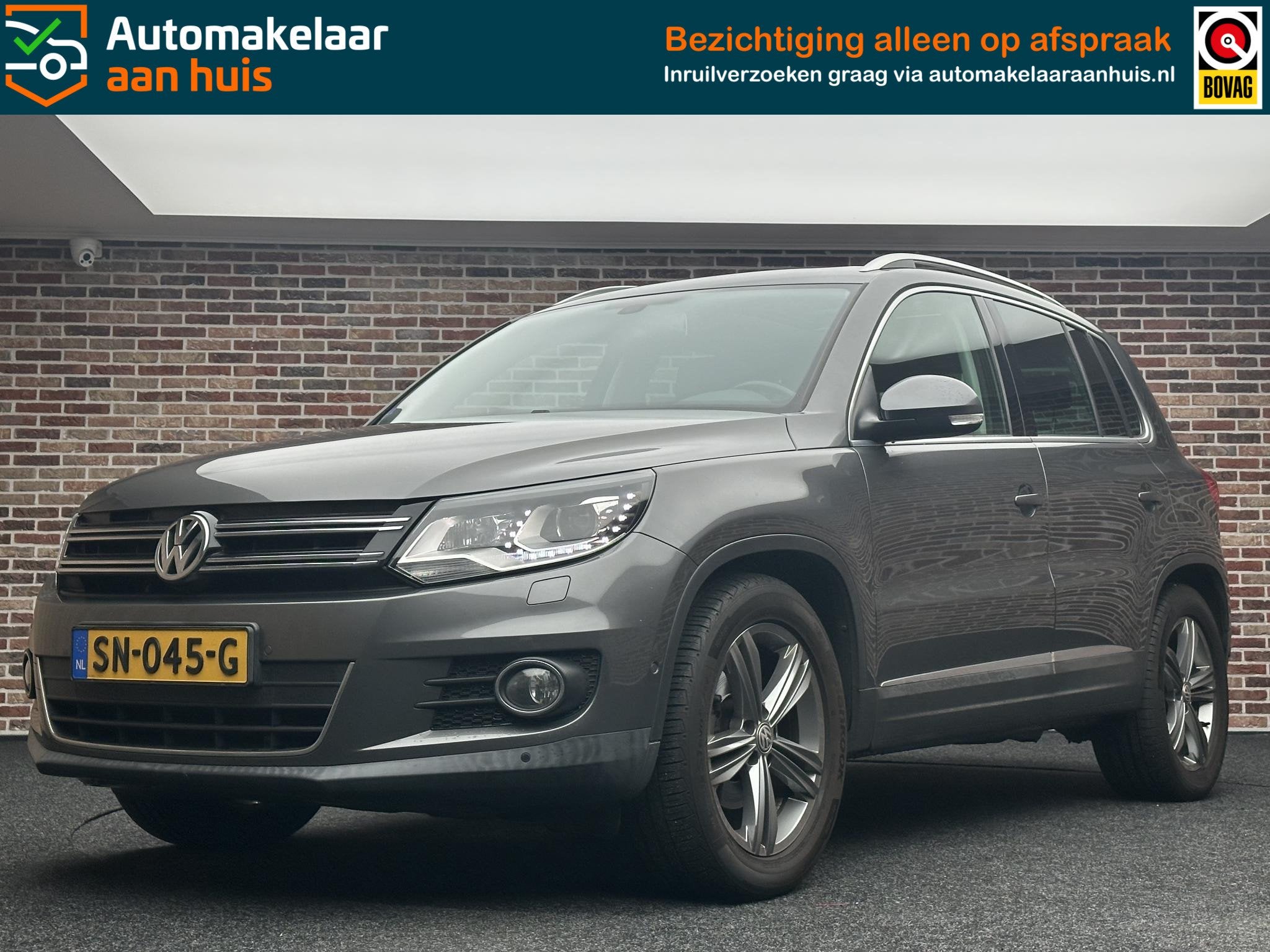Volkswagen Tiguan 1.4 TSI Pano| elektrische stoelen, Auto's, Euro 5, Zwart, 4 cilinders, 160 pk