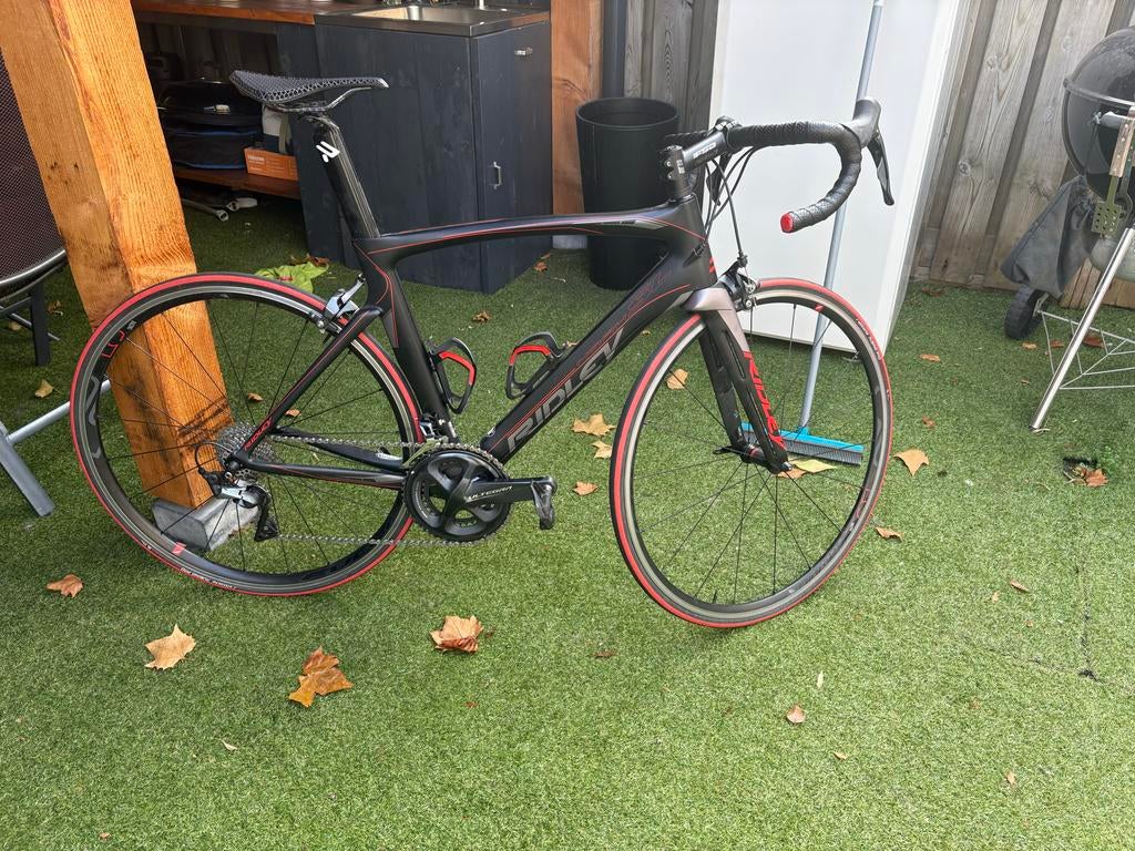 Ridley Noah SL Ultegra - Maat S (1.62m - 1.78m), 28 inch, Gebruikt, Carbon, Velgrem
