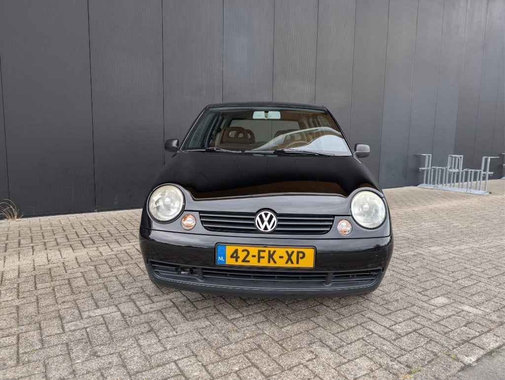 Volkswagen Lupo 1.4 55KW 2000 Zwart, 74 pk, 31 €/maand, 4 cilinders, 4 stoelen