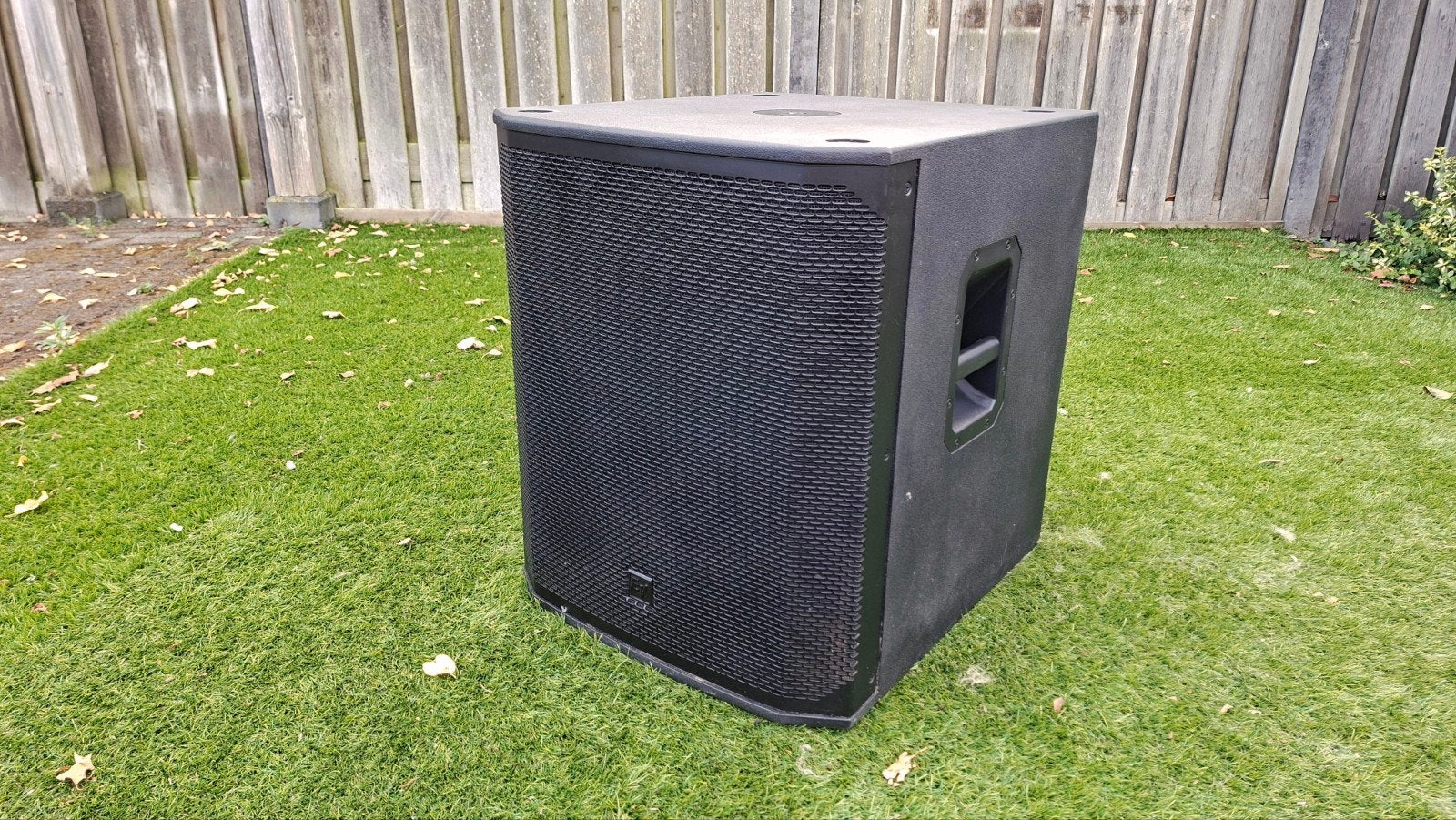 Electro Voice ELX200-18SP actieve subwoofer, Gebruikt, Subwoofer, Ophalen, 150 watt of meer