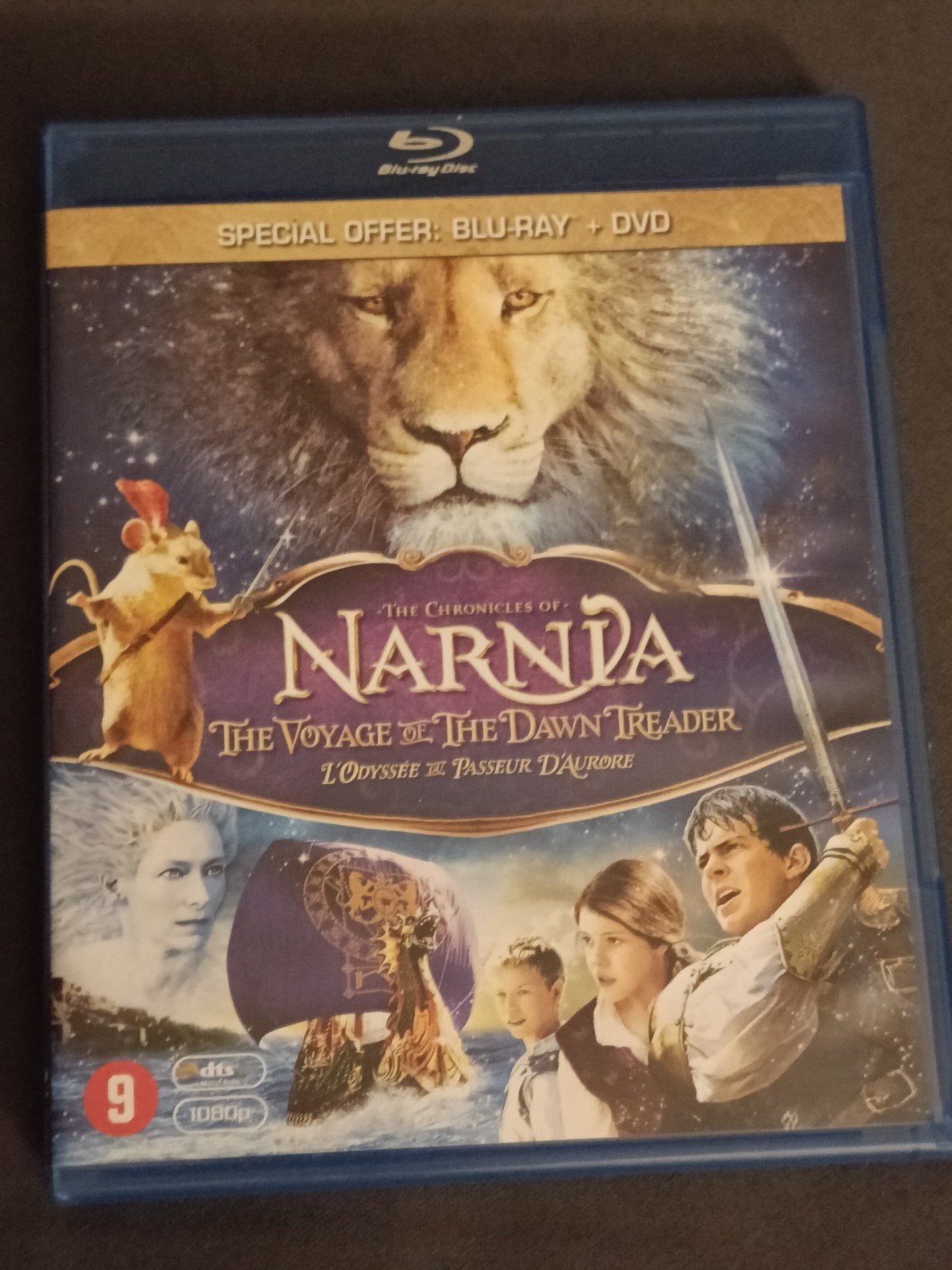 Narnia: The Voyage of the Dawn Treader Blu-ray + DVD, Nederlands, Nederlands, Ophalen of Verzenden, Zo goed als nieuw