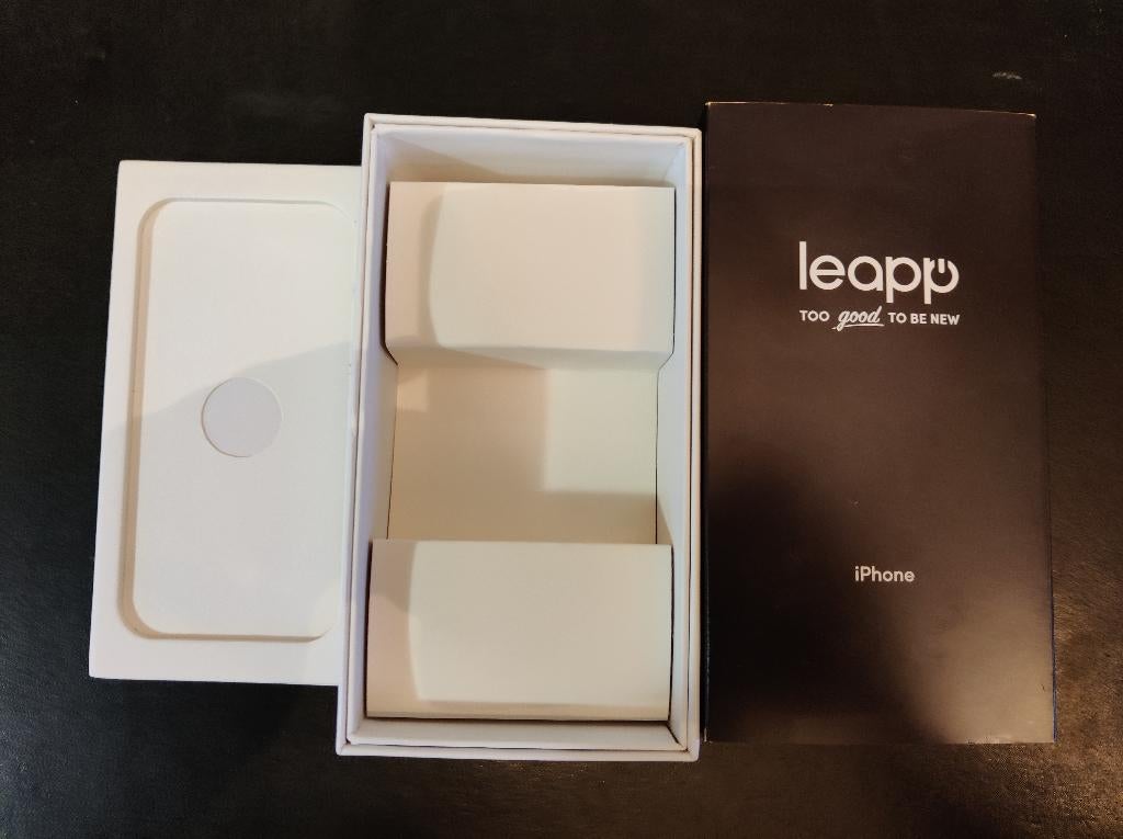 LEGE doos van een Iphone SE3 (2020) van LEAP 15-5, Ophalen, Nieuw