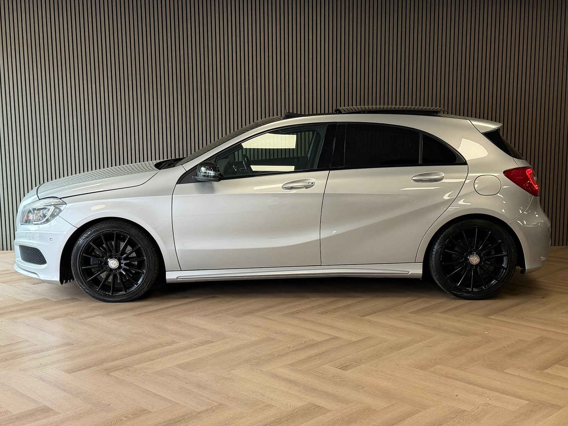 Mercedes-Benz A-klasse 220 CDI PANO NAVI CRUISE LEDER STOELV, Auto's, Mercedes-Benz, Gebruikt, 4 cilinders, Bedrijf, Diesel