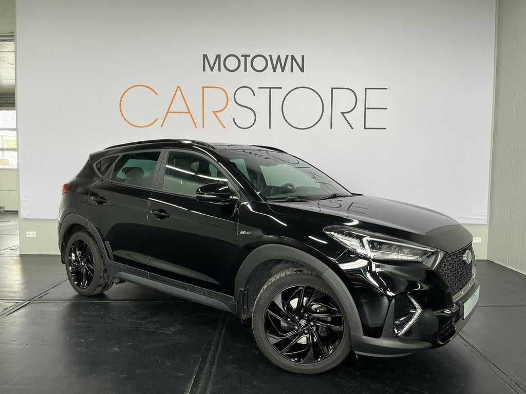 Hyundai Tucson 1.6 T-GDI N-Line Panoramadak Black Edition 19, Auto's, Hyundai, Automaat, Gebruikt, 4 cilinders, Zwart