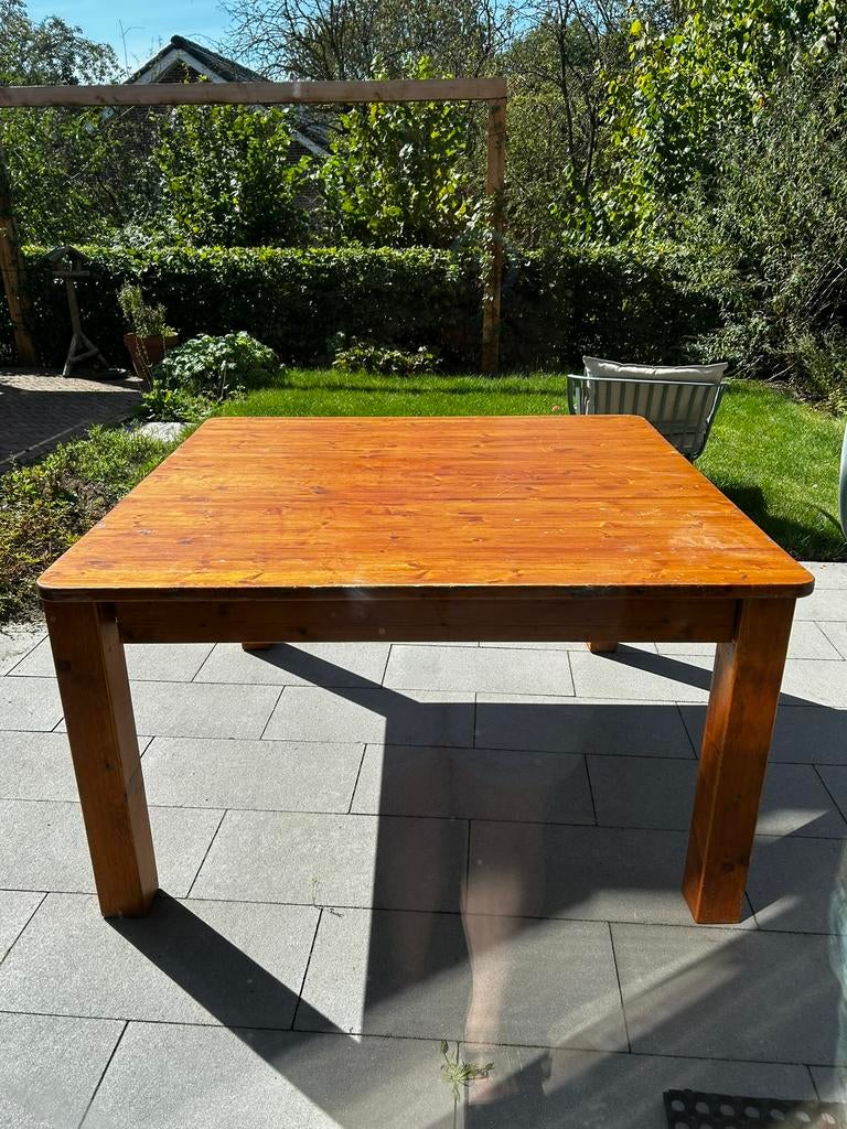 Eettafel hout 135x135cm, Huis en Inrichting, Tafels | Eettafels, Ophalen, Gebruikt, Vijf personen of meer, 100 tot 150 cm